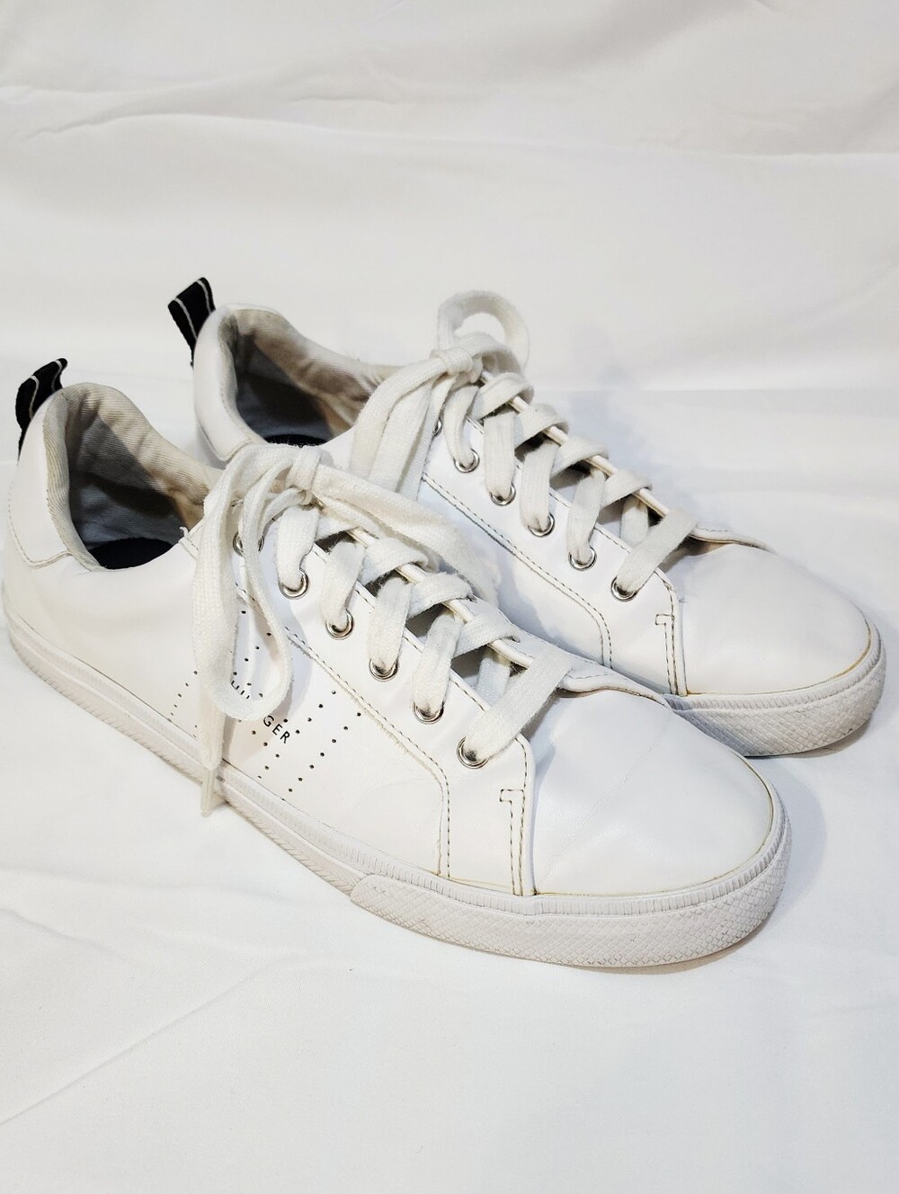 Tommy Hilfiger Lelita White Lace Up Sneakers Women's Size 10 Casual Shoes